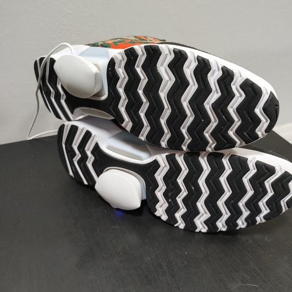 Nike Hyper Adapt 1.0 mens 9.5 - Picture 3 of 3